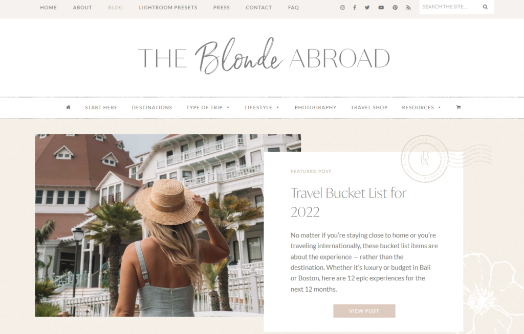 The Blonde Abroad homepage: a writing travel blog example for students
