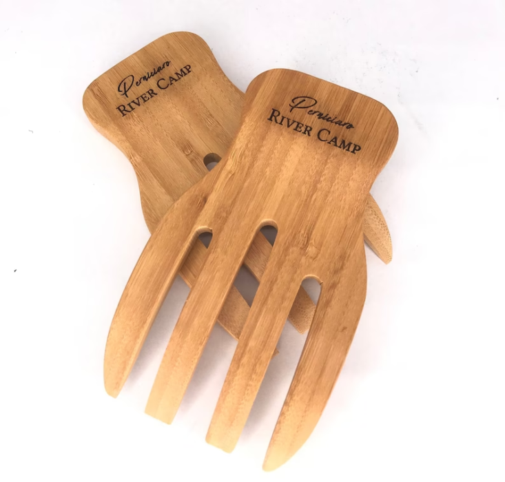 Engraved bamboo salad hands